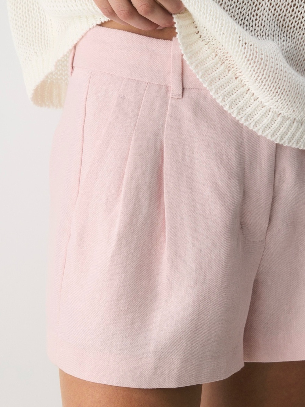 Aritzia Effortless Mini Power Linen Shorts – Poetic Pink – Size 00 – NWT - Picture 3 of 7